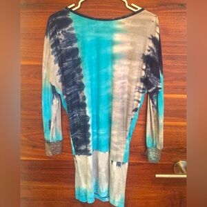 Tie Dye Beach Top Cover-Up, Blue/White/Gray, small art shop purchase. (CL-10)